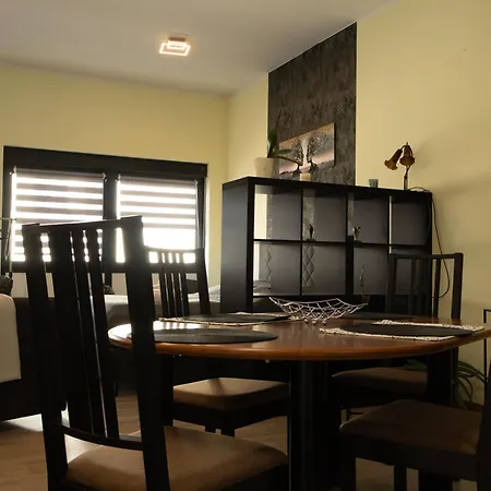 Loftwohnung Happy アパート *